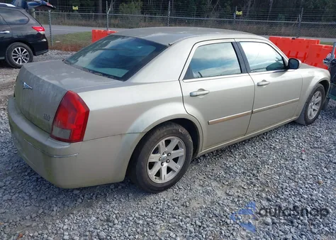 2006 Chrysler 300 Touring from USA, damaged, VIN 2C3KA53GX6H529881